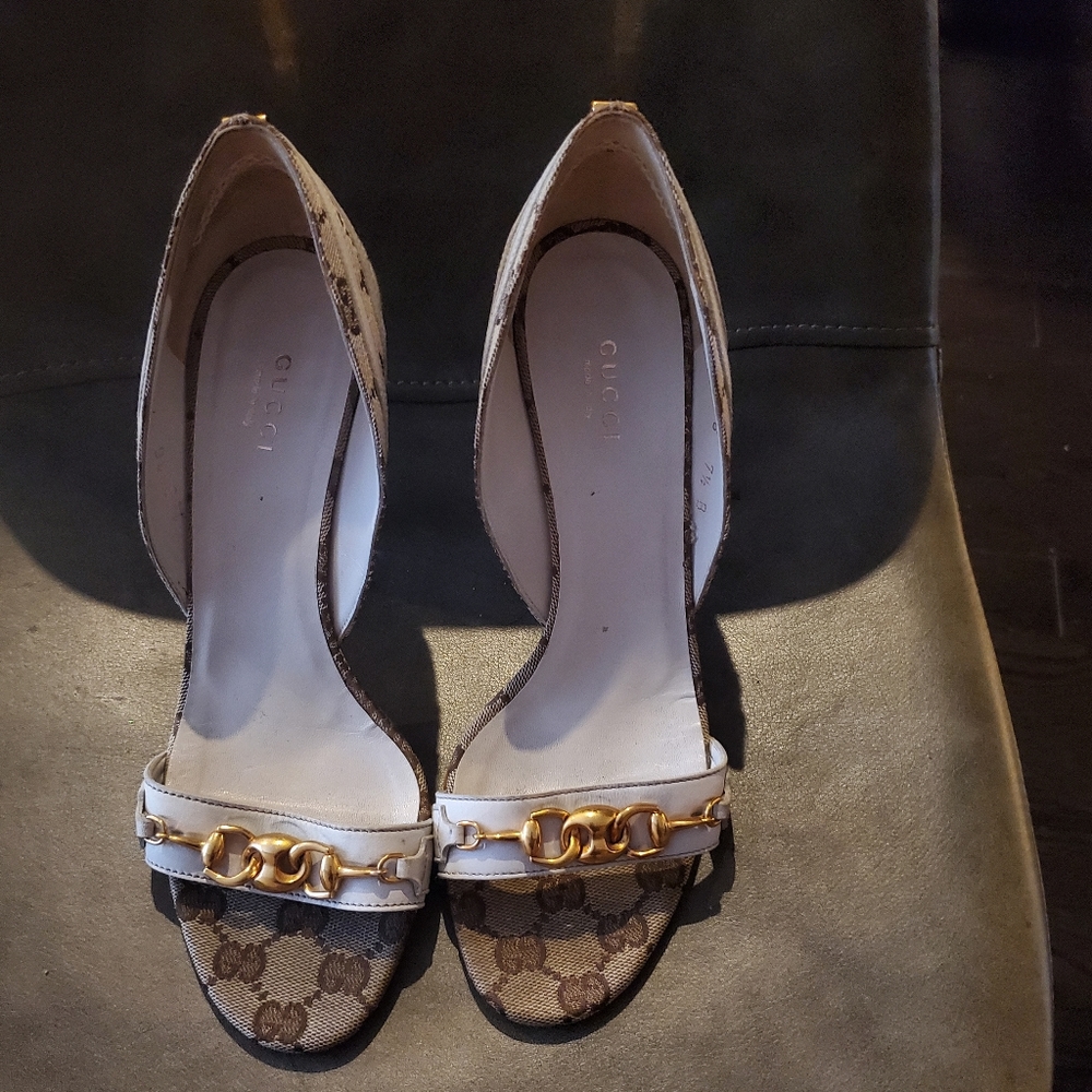 Gucci monogram Pre-owned authentic open toe heels size 7.5